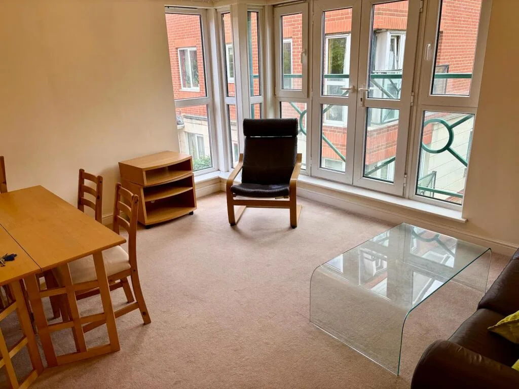 2 bedroom flat for rent