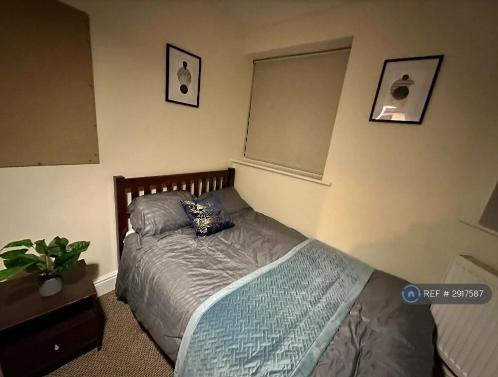 3 bedroom flat for rent