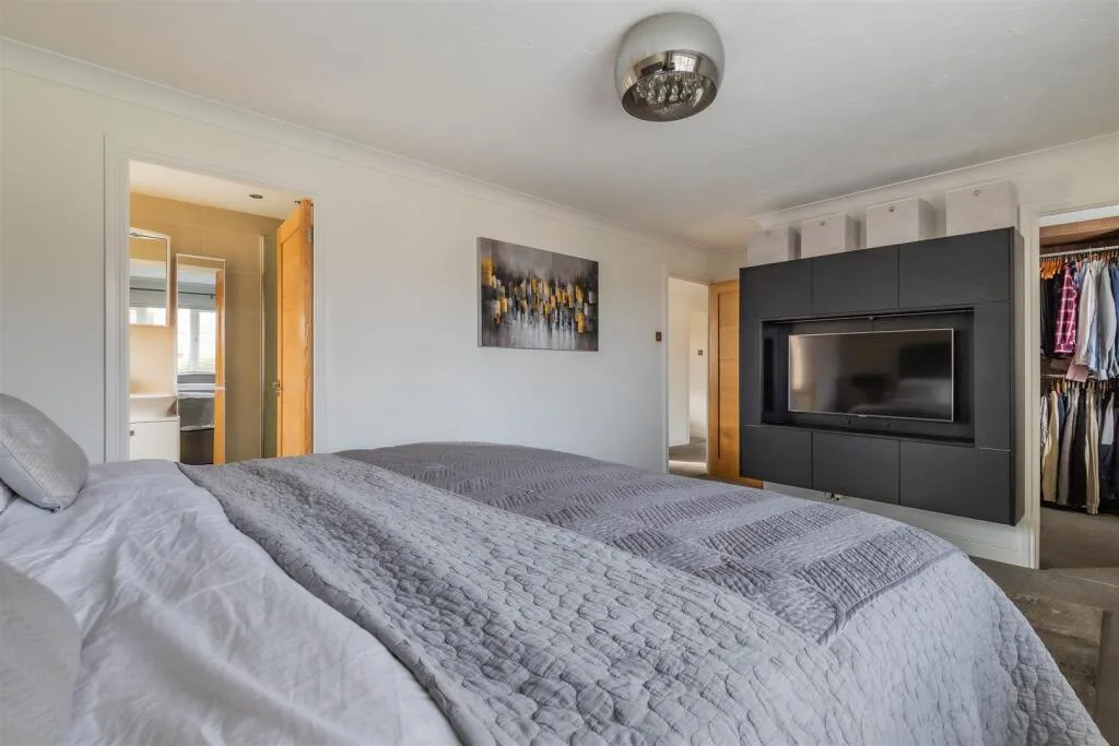 4 bedroom detached house for rent