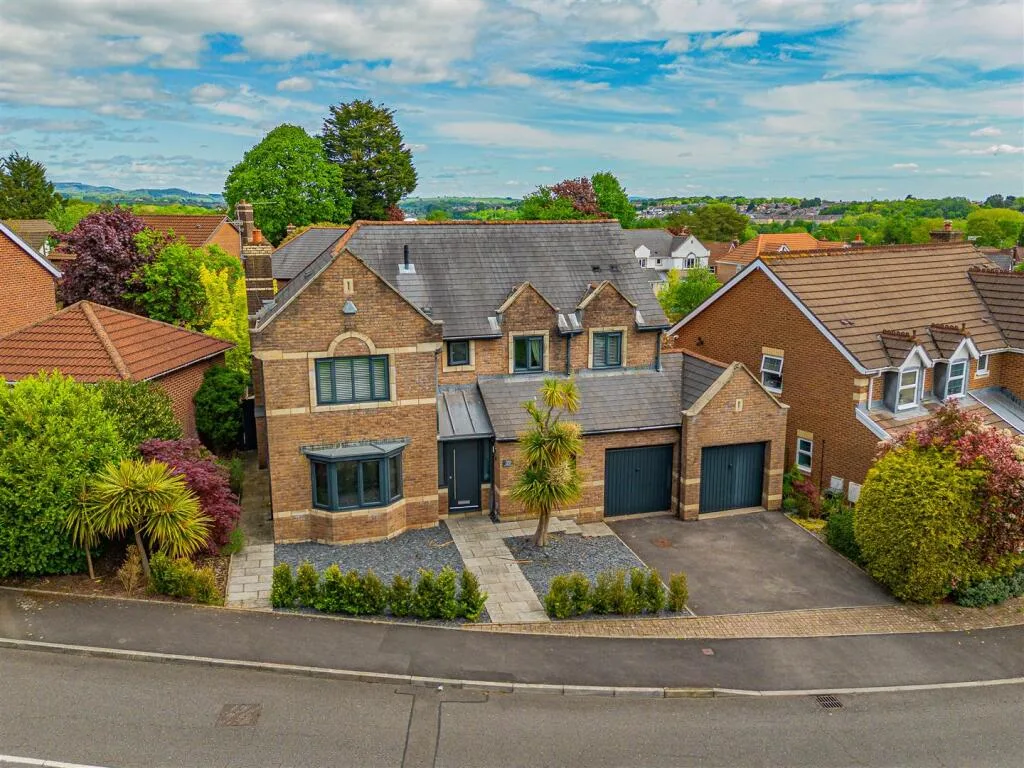 4 bedroom detached house for rent