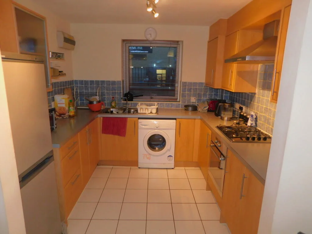 1 bedroom house share for rent