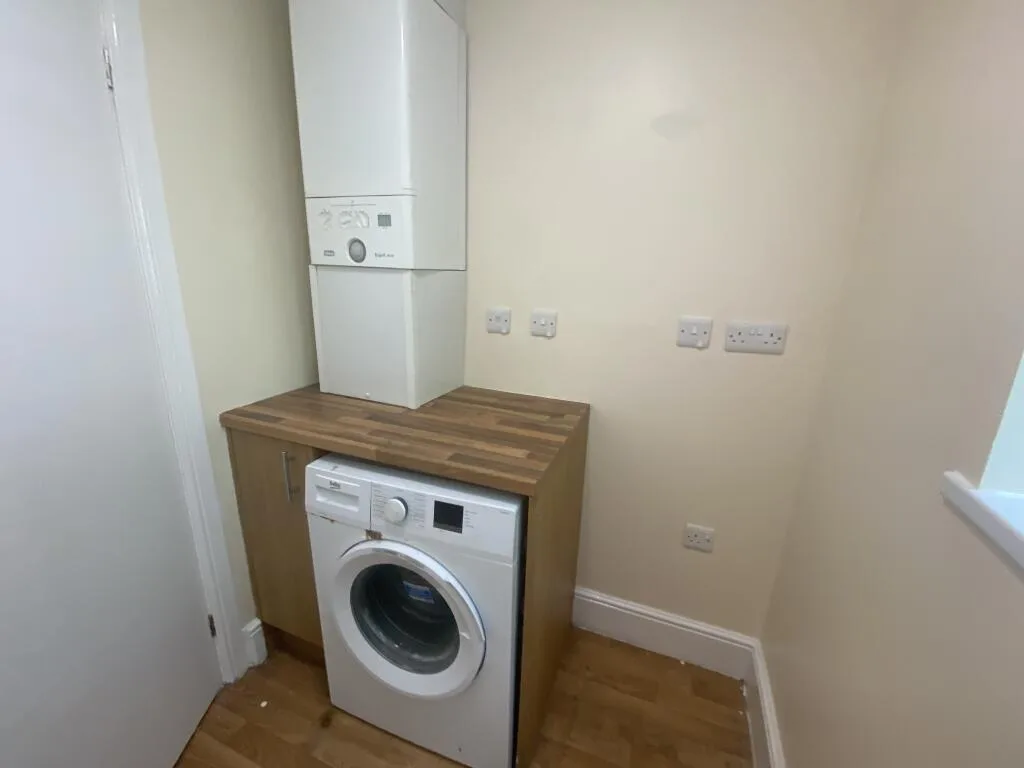 3 bedroom semi-detached house for rent