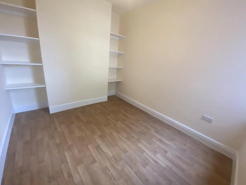 3 bedroom semi-detached house for rent