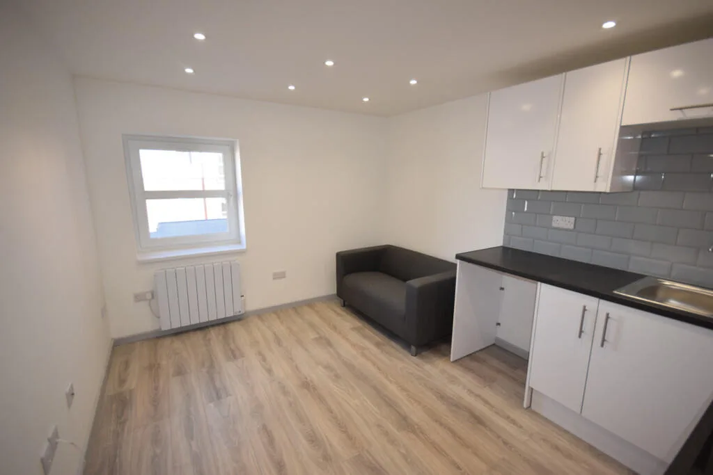 2 bedroom flat for rent