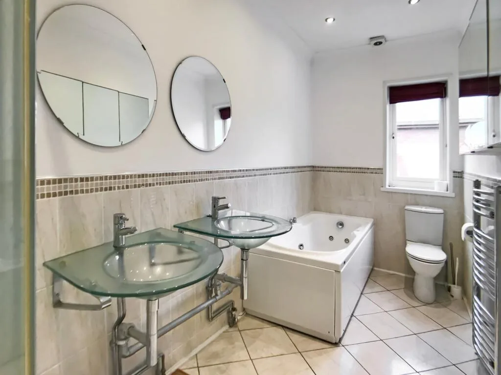 1 bedroom house share for rent