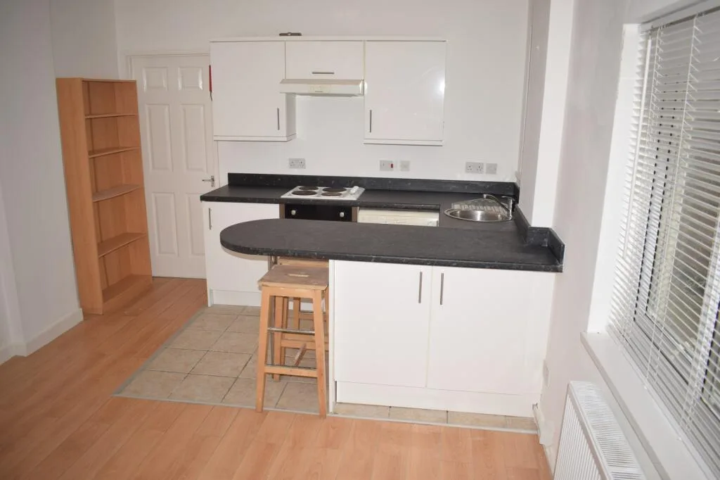 1 bedroom ground floor flat for rent
