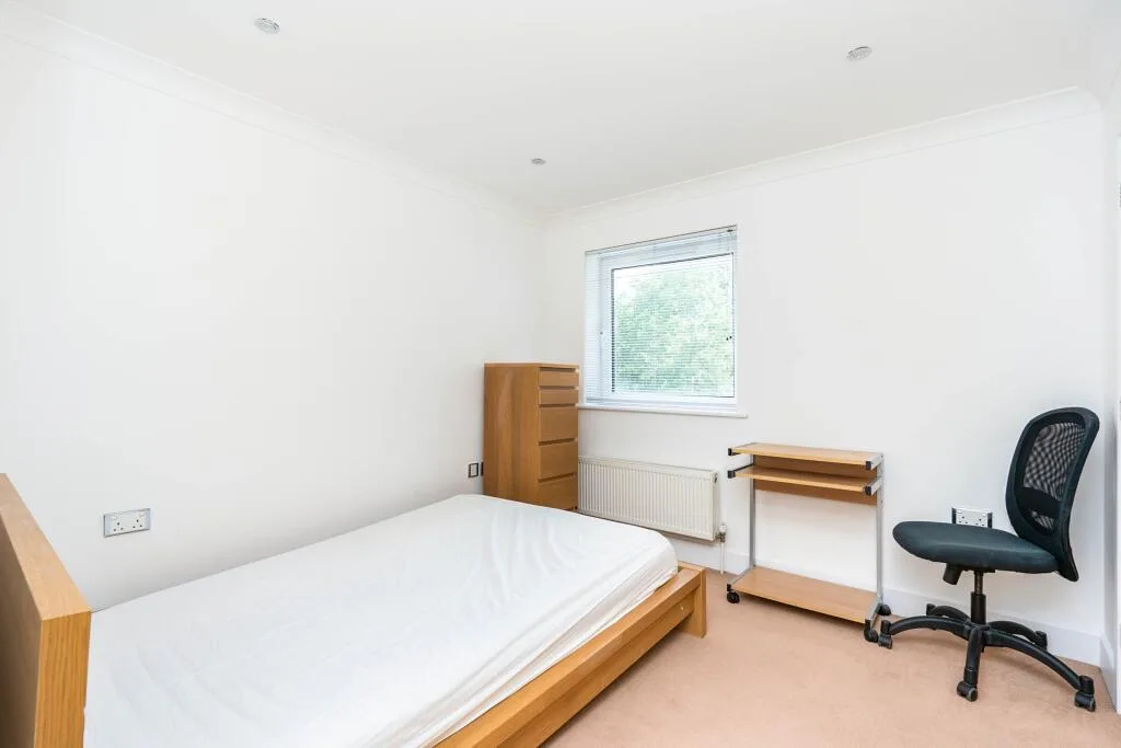 2 bedroom house for rent