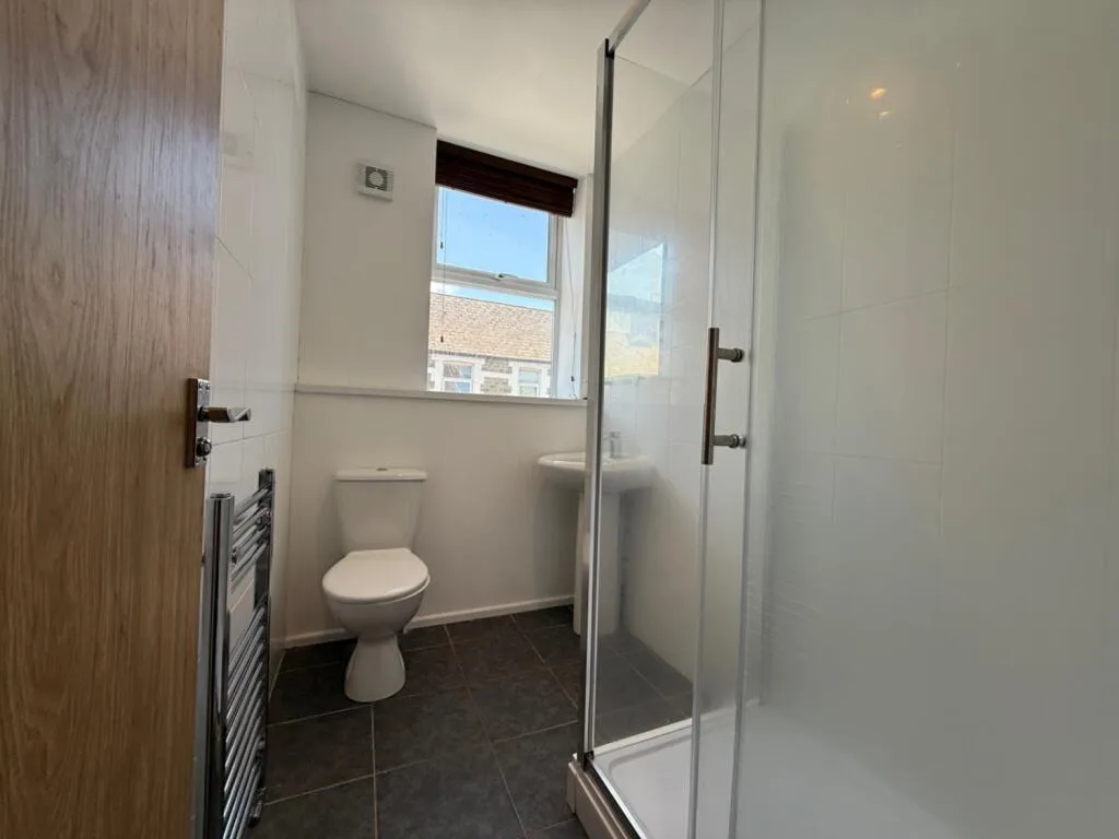4 bedroom terraced house for rent