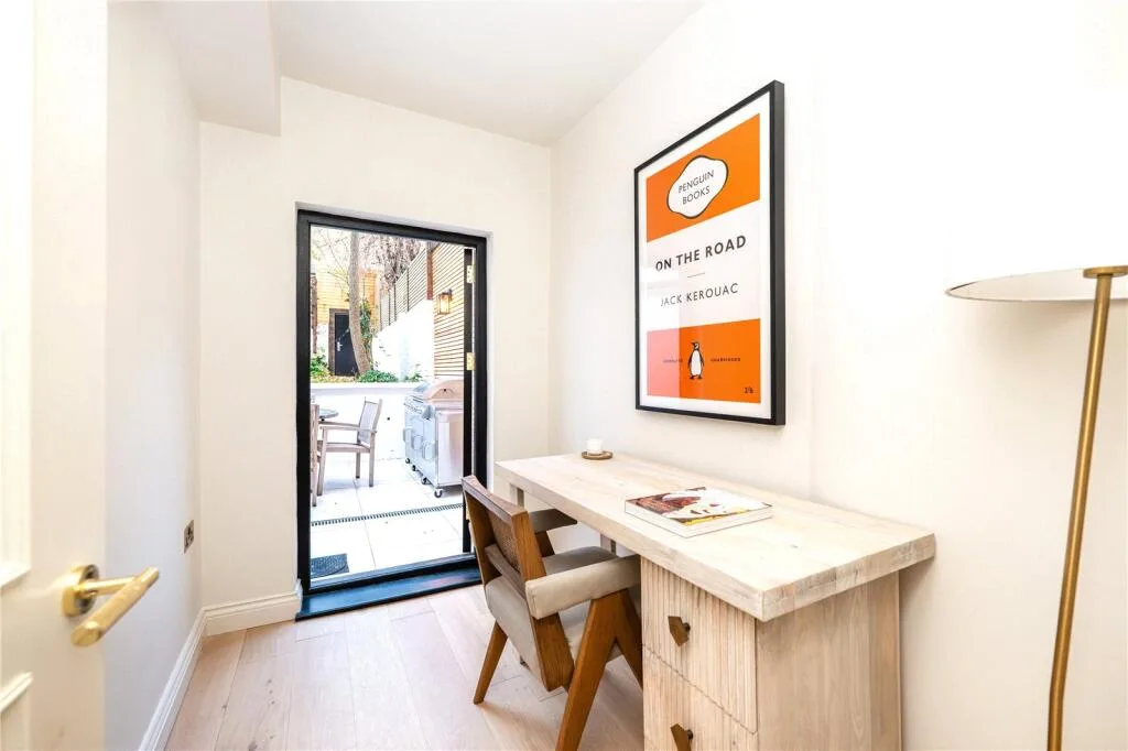 2 bedroom duplex for rent