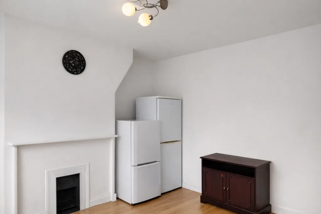 4 bedroom flat for rent