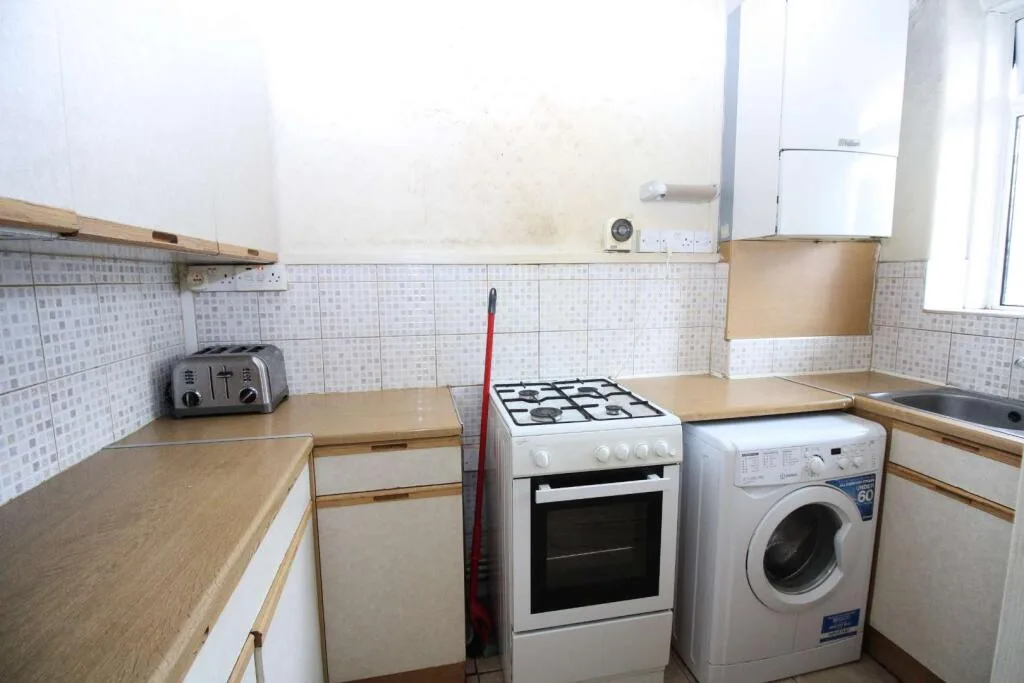 4 bedroom flat for rent