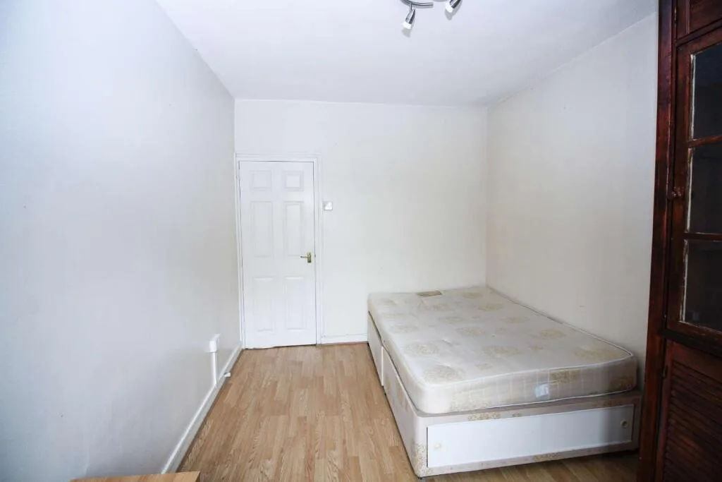 4 bedroom flat for rent
