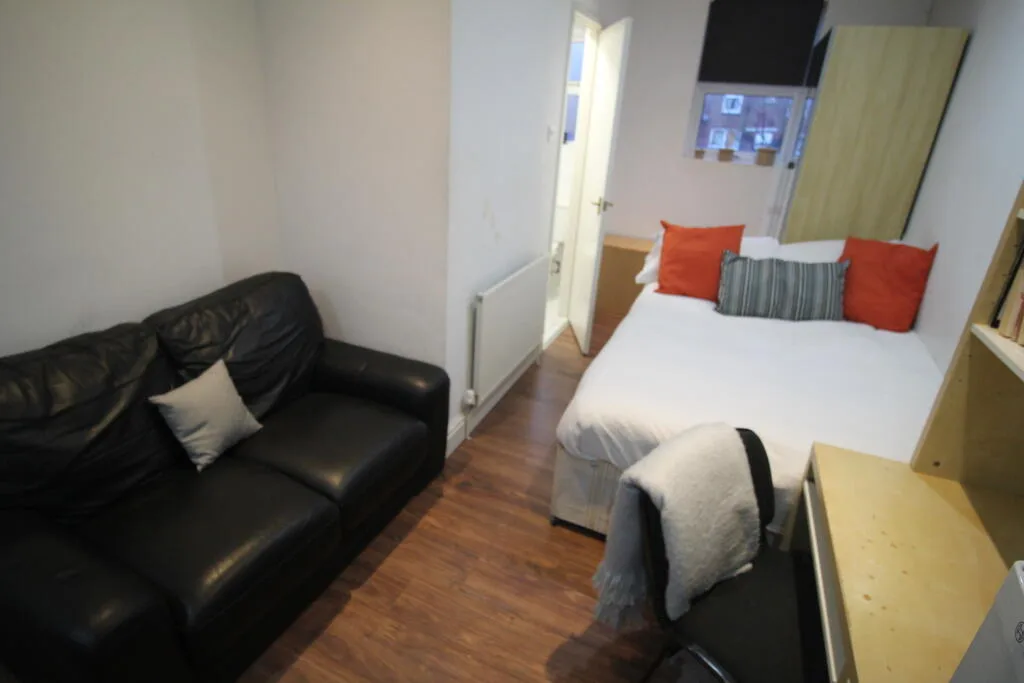 Studio flat for rent