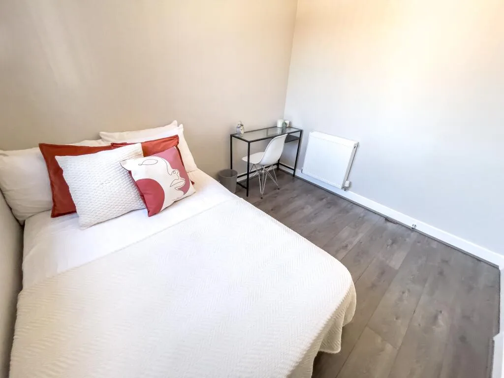 4 bedroom house share for rent