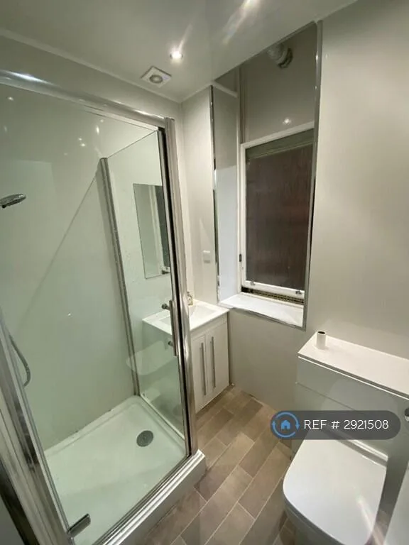 1 bedroom flat share for rent