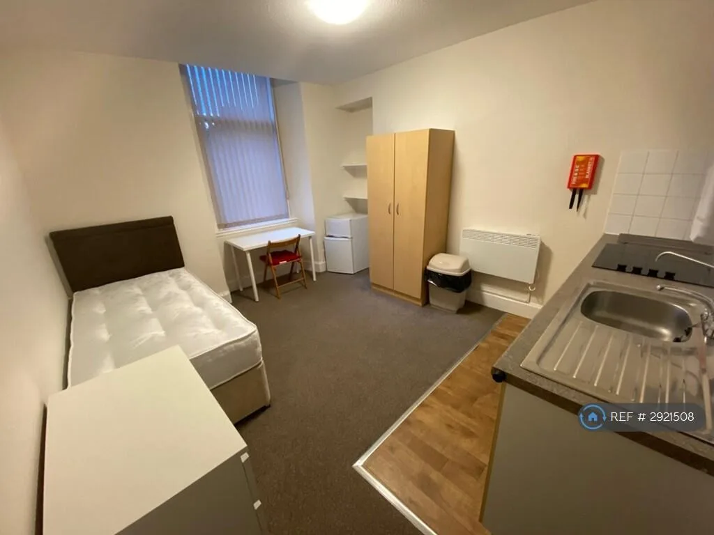 1 bedroom flat share for rent