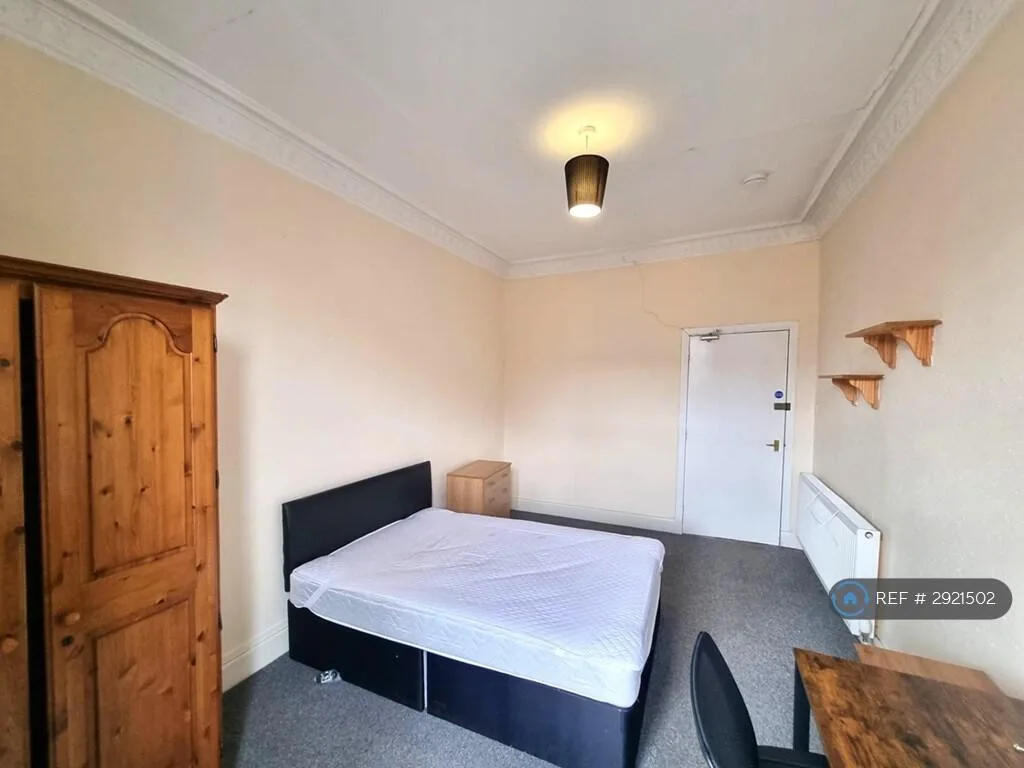 4 bedroom flat for rent