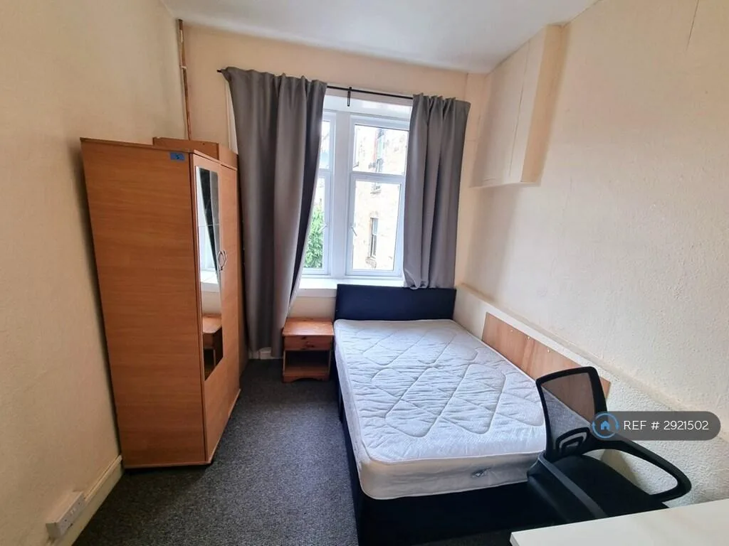 4 bedroom flat for rent