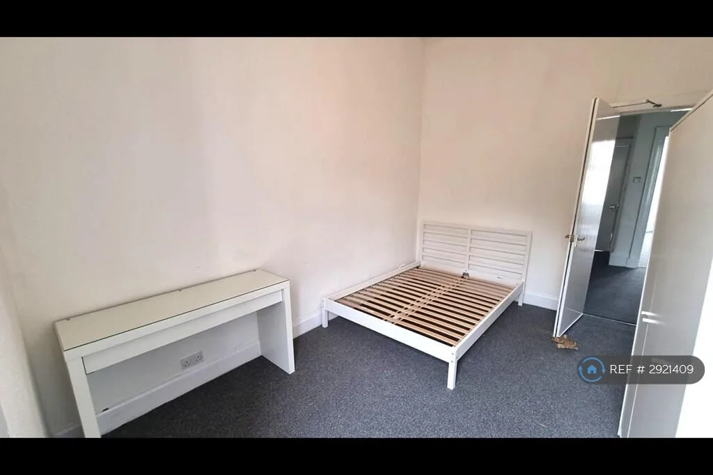 4 bedroom flat for rent