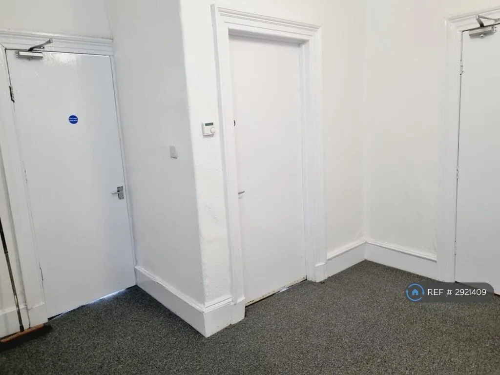 4 bedroom flat for rent