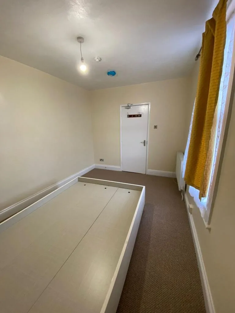4 bedroom flat for rent