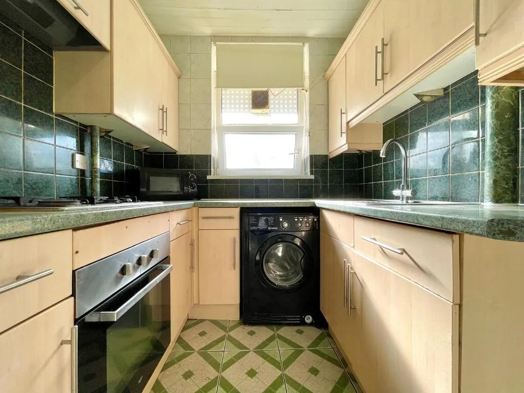 1 bedroom flat share for rent