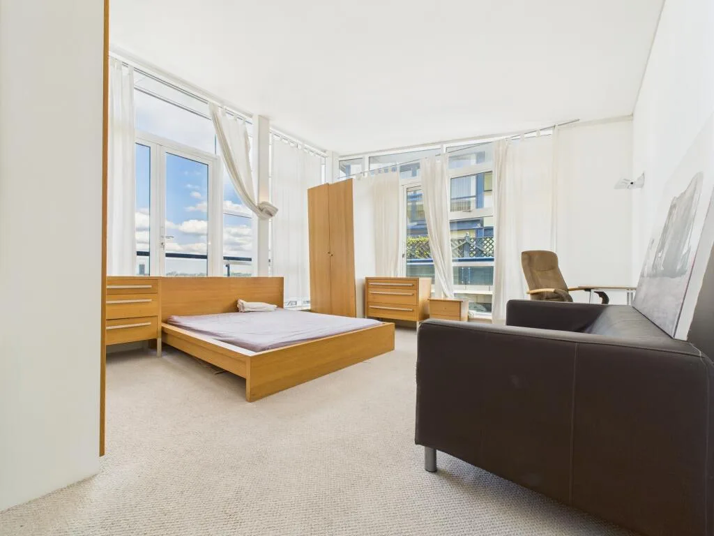 2 bedroom penthouse for rent