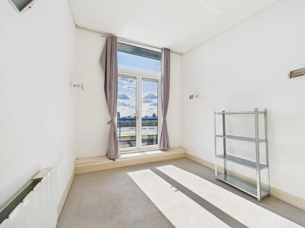 2 bedroom penthouse for rent