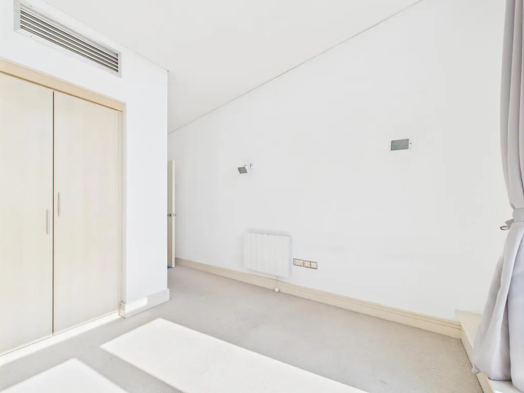 2 bedroom penthouse for rent