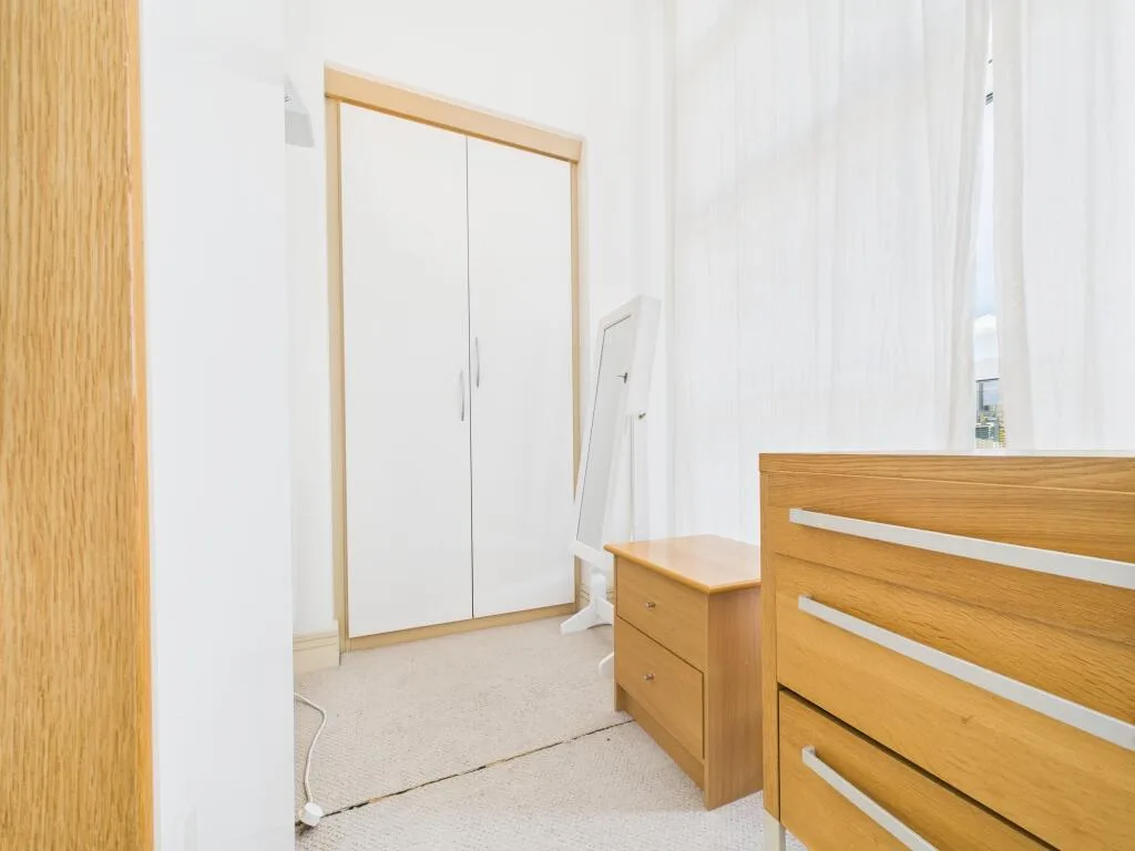 2 bedroom penthouse for rent
