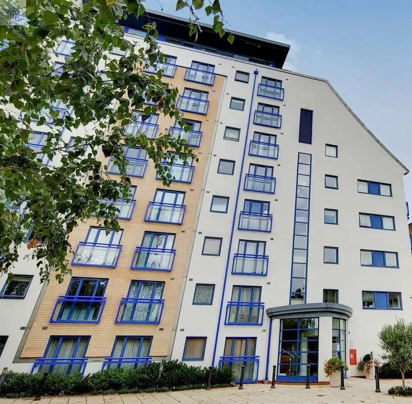 2 bedroom penthouse for rent