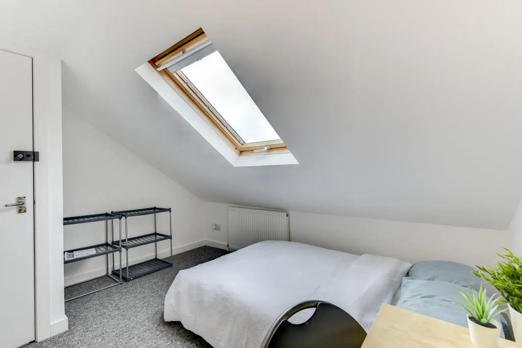 6 bedroom house for rent