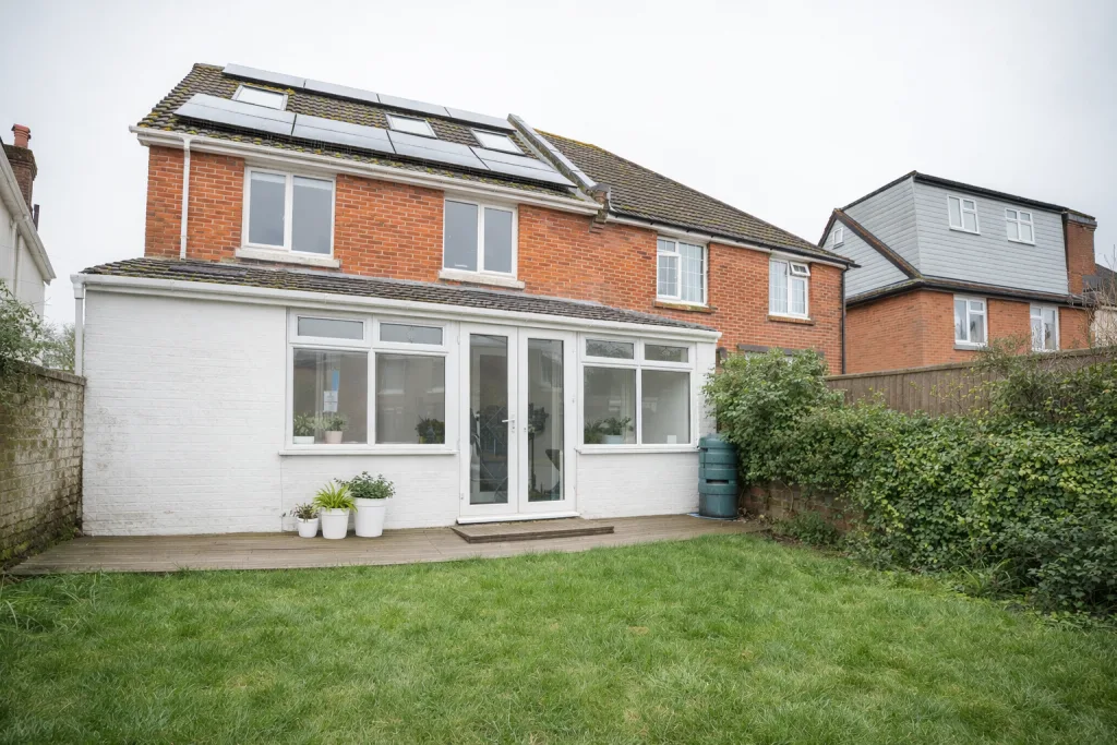 1 bedroom semi-detached house for rent