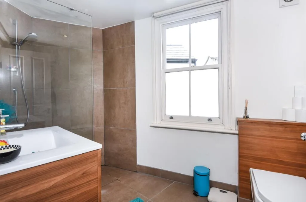 1 bedroom house for rent