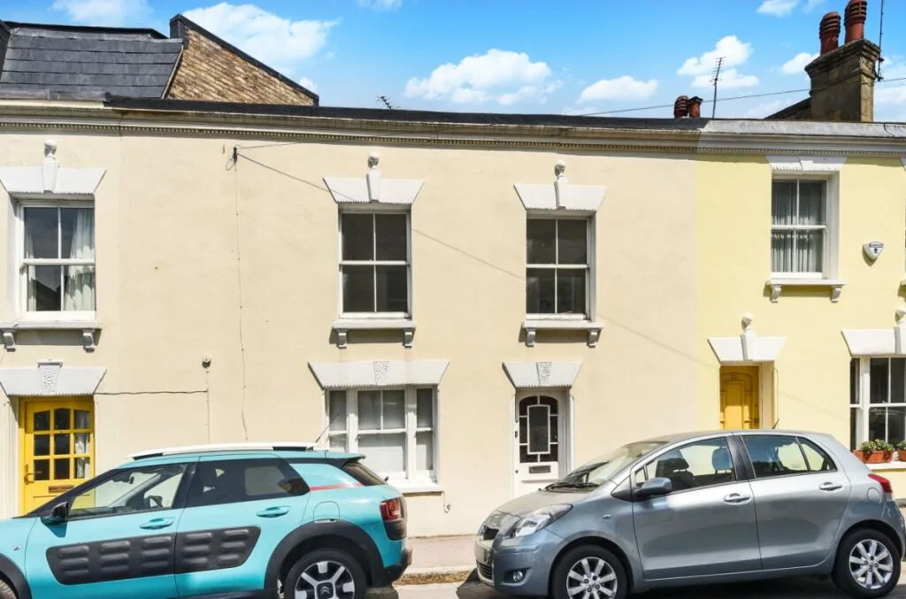1 bedroom house for rent