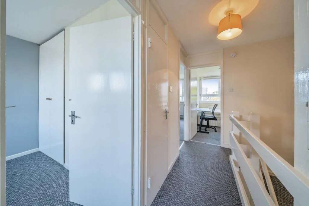4 bedroom flat for rent