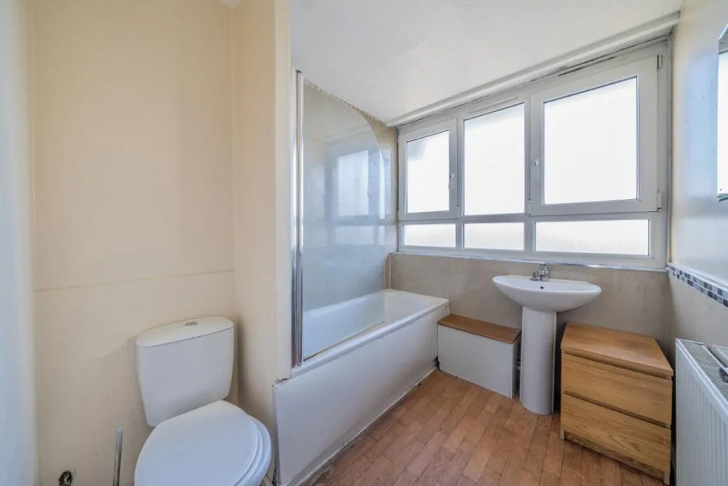 4 bedroom flat for rent