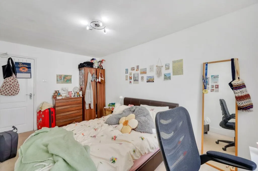 4 bedroom flat for rent