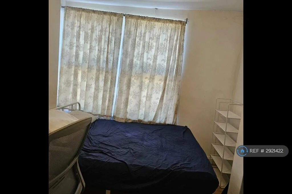 1 bedroom house share for rent