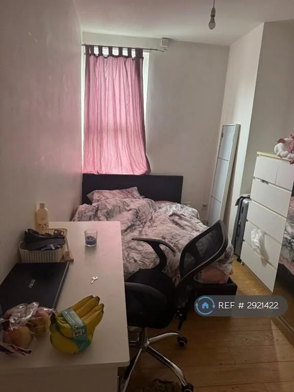 1 bedroom house share for rent
