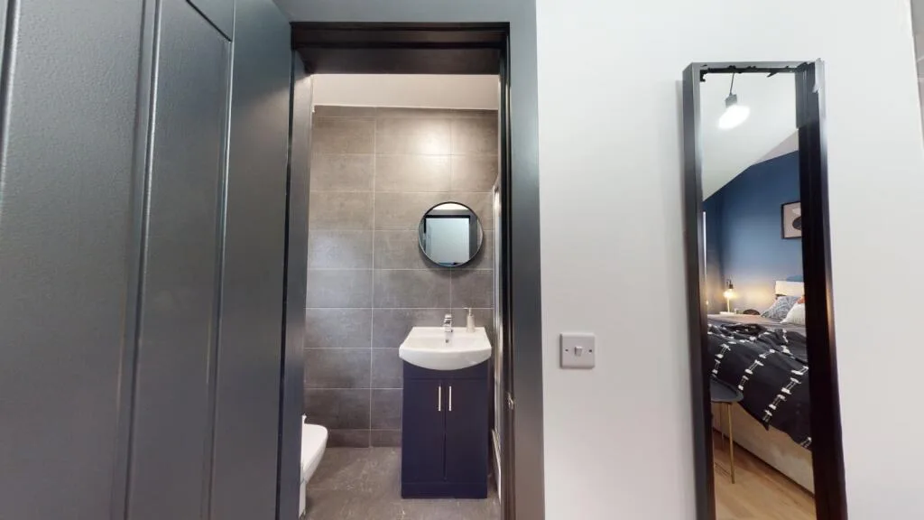 1 bedroom house share for rent