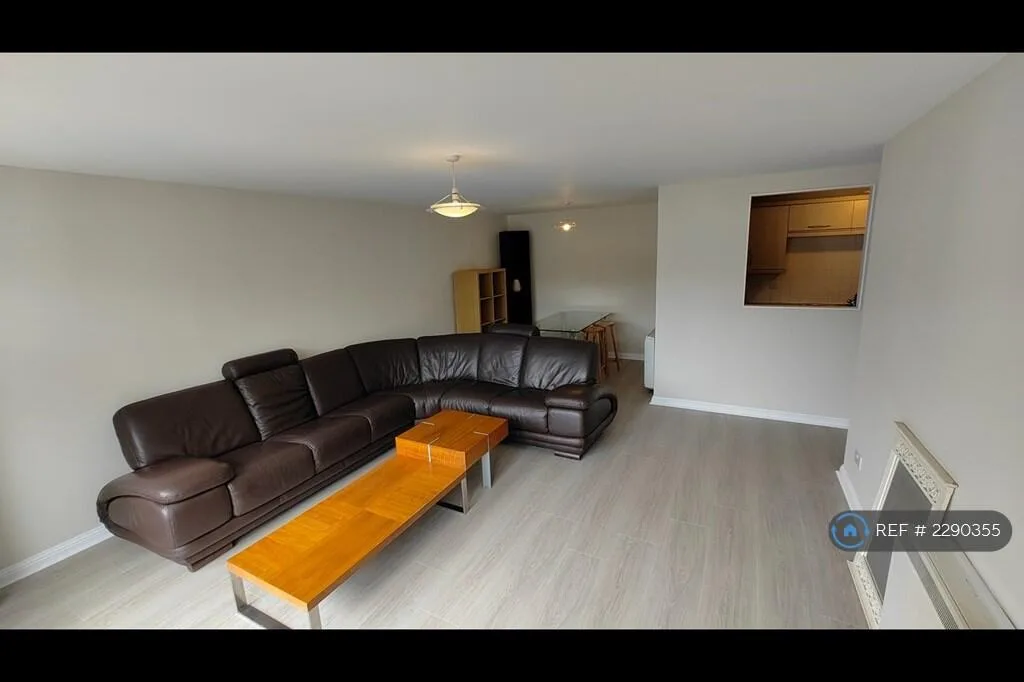 3 bedroom flat for rent