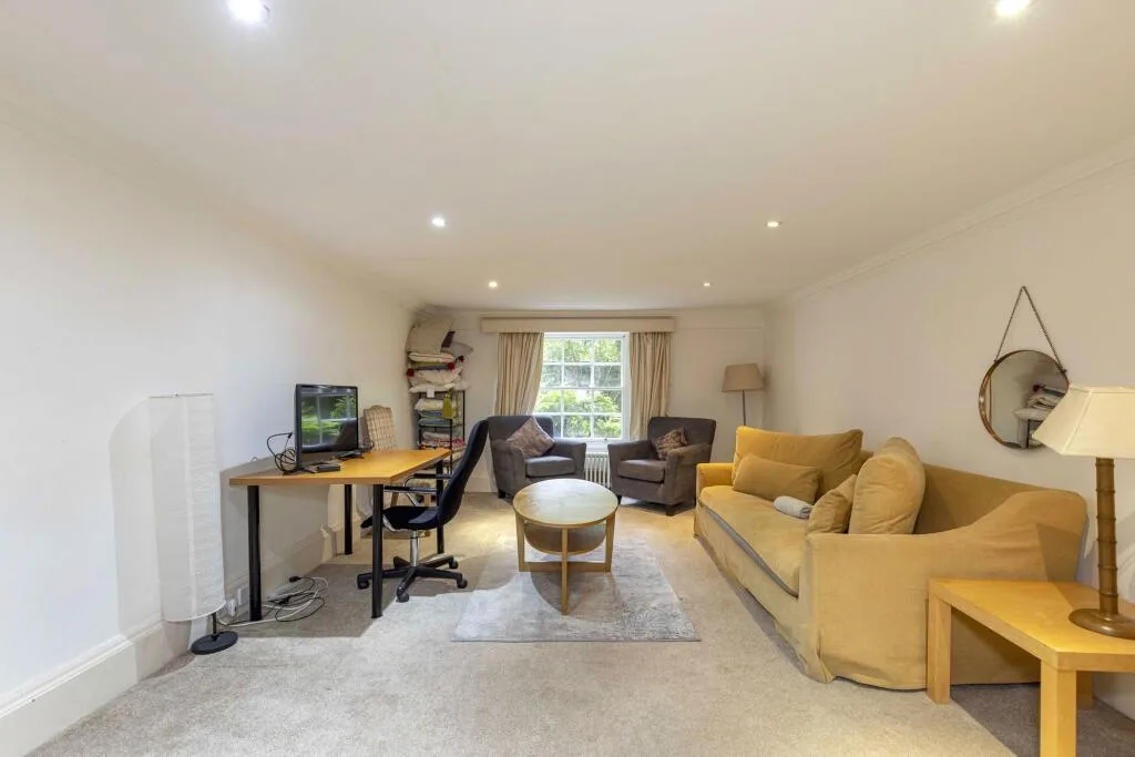 4 bedroom apartment for rent