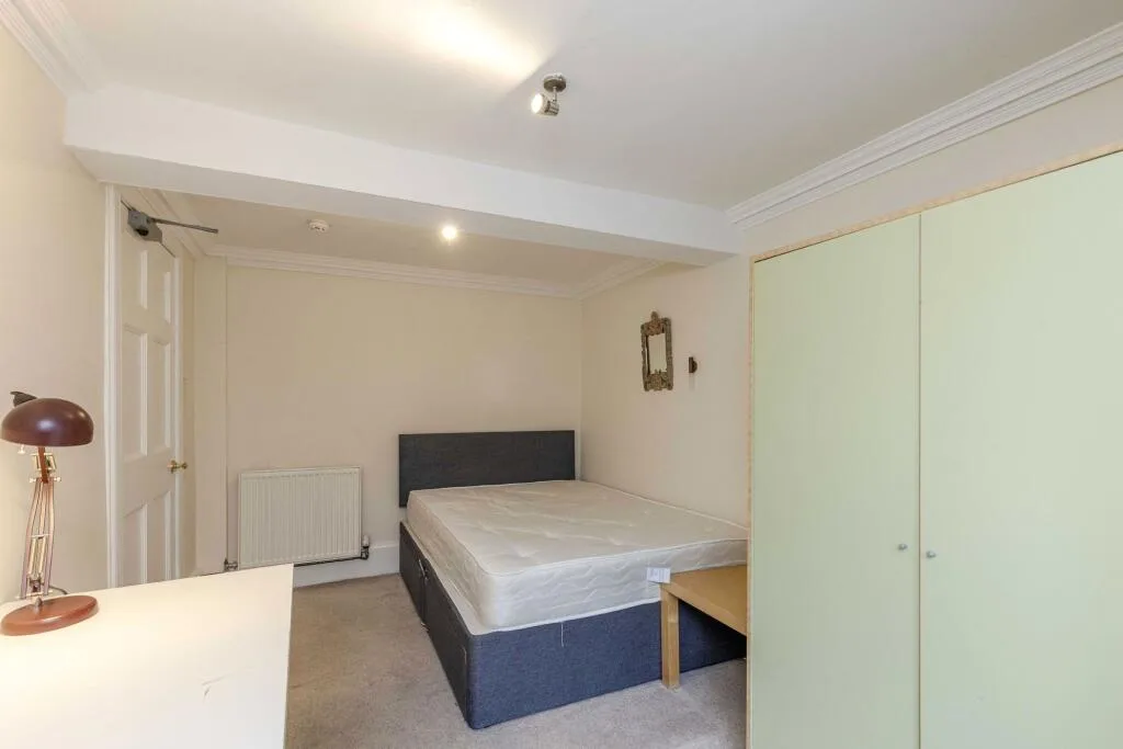 4 bedroom apartment for rent