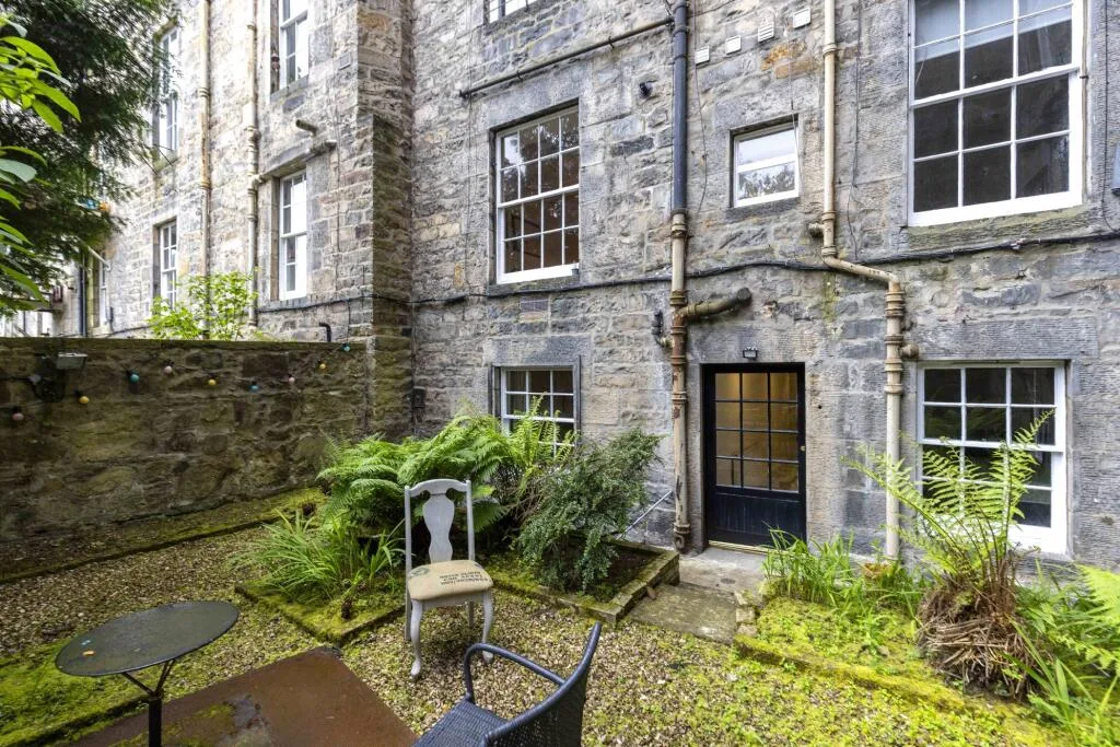 4 bedroom apartment for rent