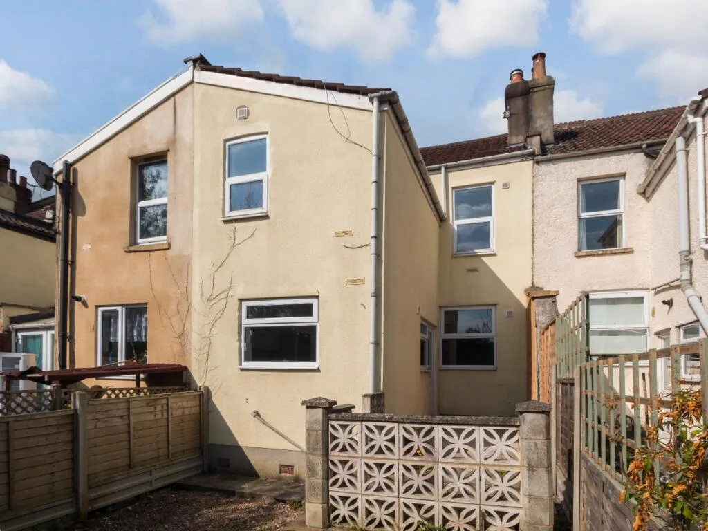 4 bedroom terraced house for rent