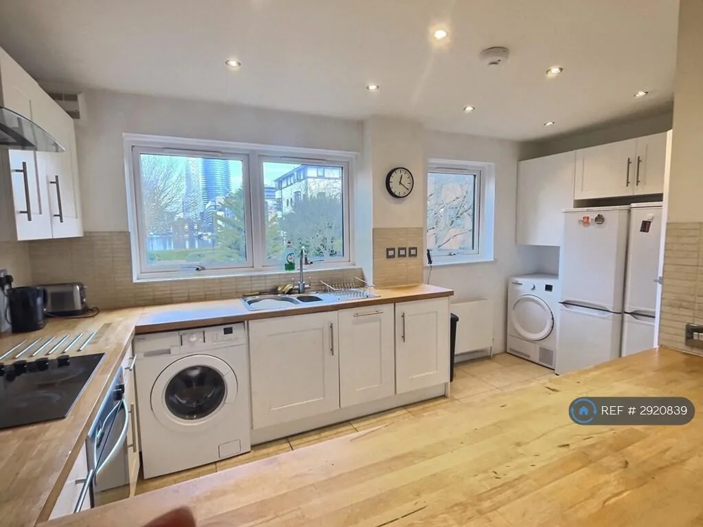 1 bedroom house share for rent