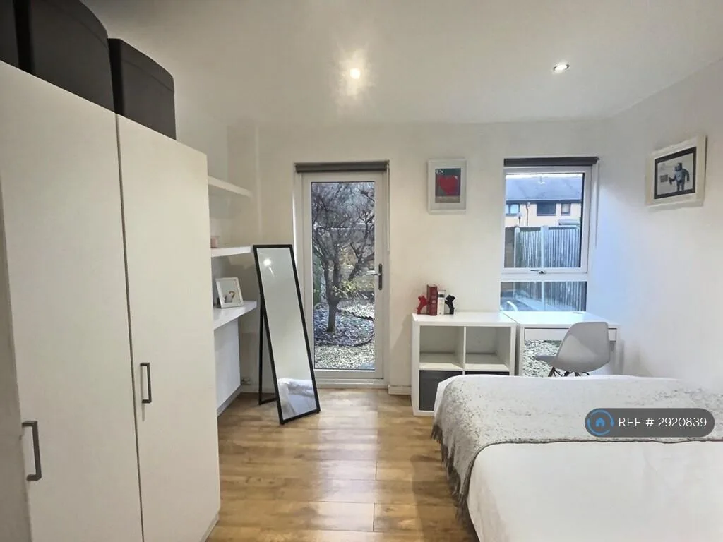 1 bedroom house share for rent