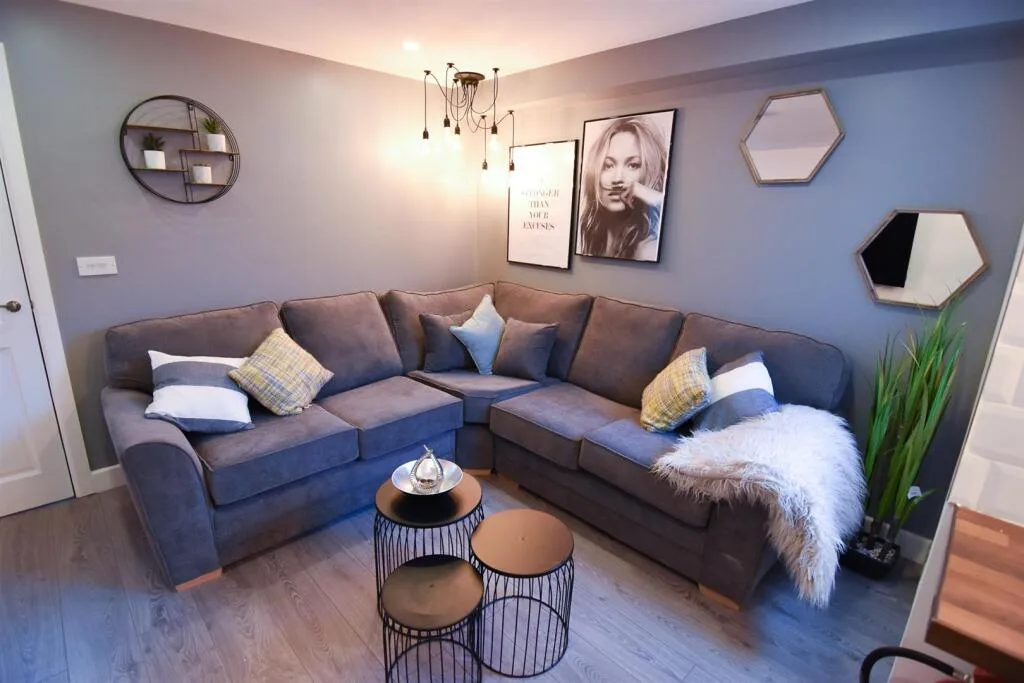 1 bedroom house share for rent