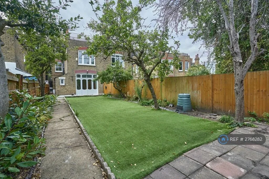 1 bedroom house share for rent